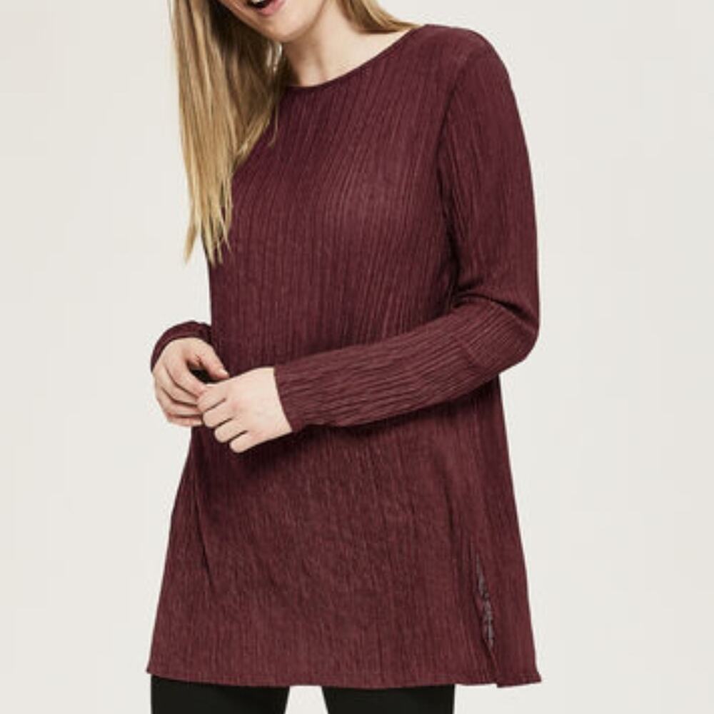 Long Tall Sally Red Maroon Textured Line Top  NWT Size XS